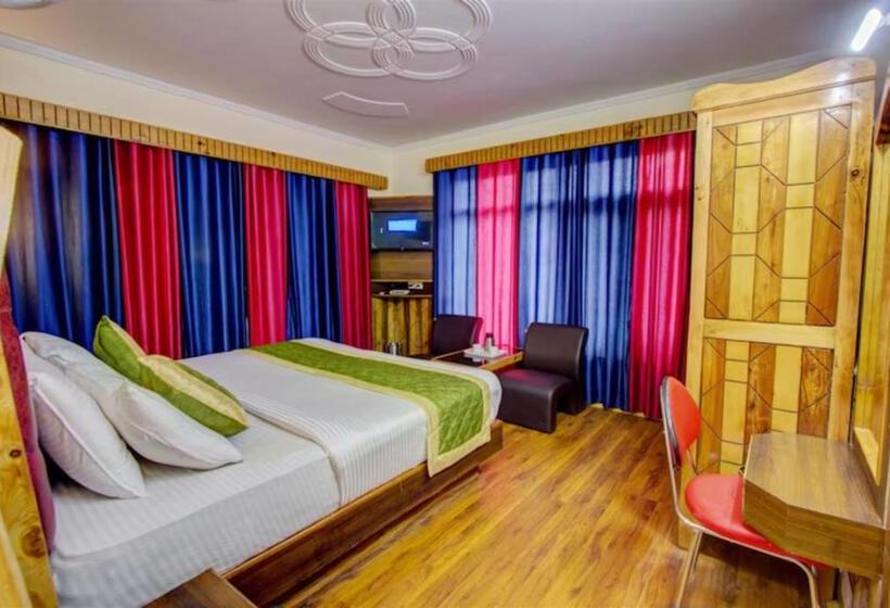 Семейный Номер Deluxe, Grg Hotel Samiru Manali Near Durga Temple