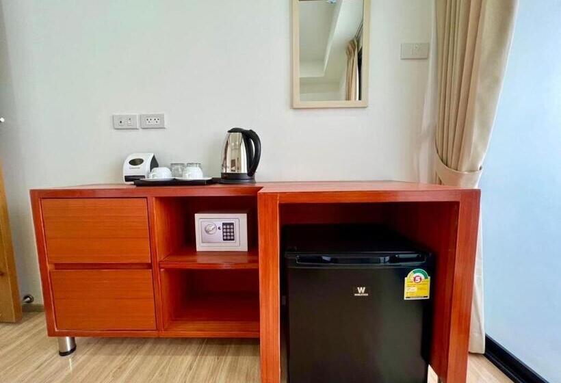 Номер Deluxe, The Lodge Pattaya