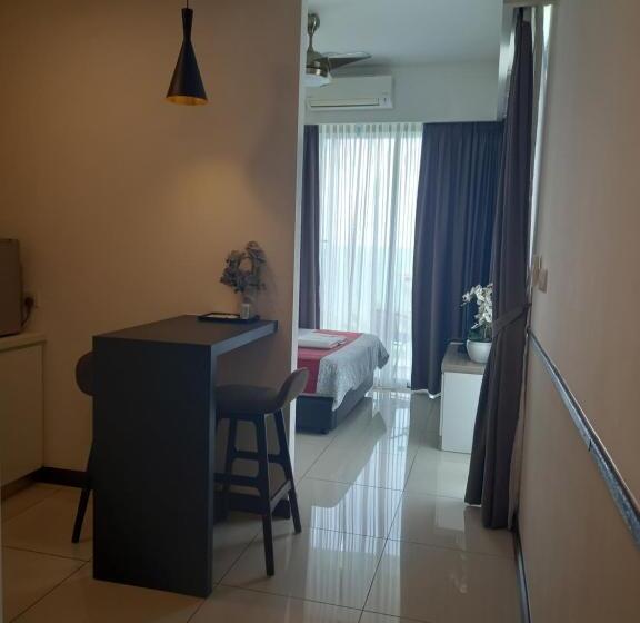 Студия Deluxe, Sunset View 969 Pd Waterfront