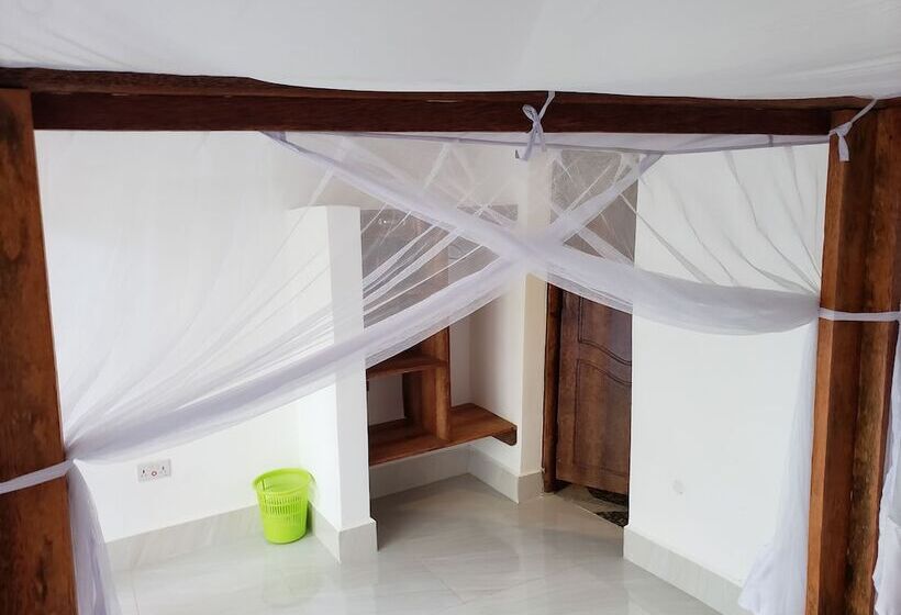 Quarto Estandar Individual com Sacada, Sagando Bungalows