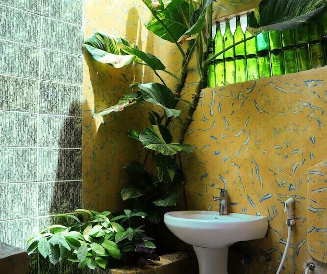 Quarto Estandar com Sacada, Sagando Bungalows