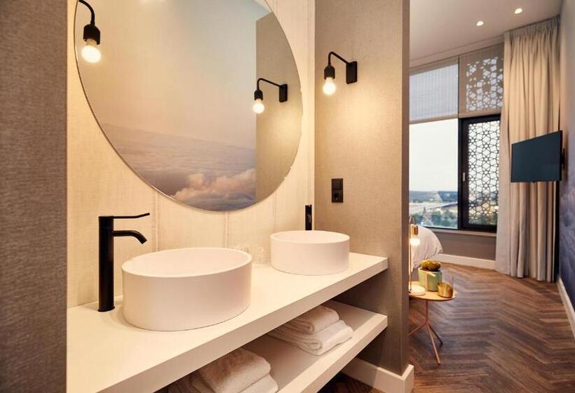 Люкс с гидромассажем, Van Der Valk Hotel Nijmegen Lent