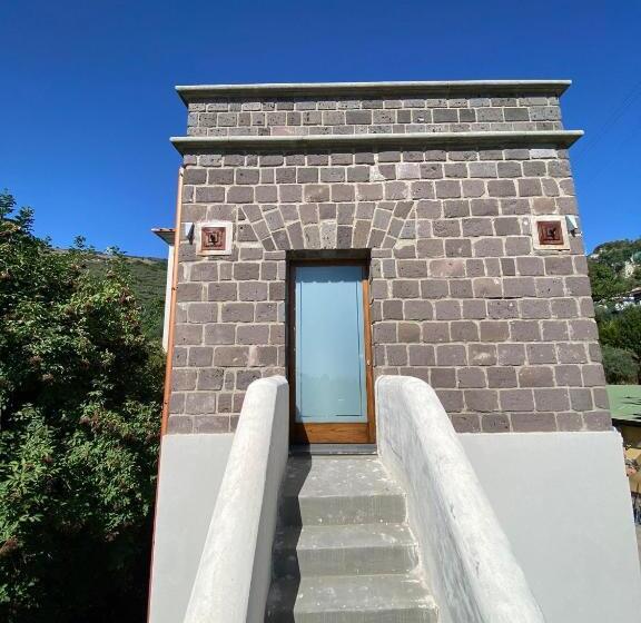 اتاق لوکس با تخت بزرگ, Torre Delle Grazie Sorrento Suite
