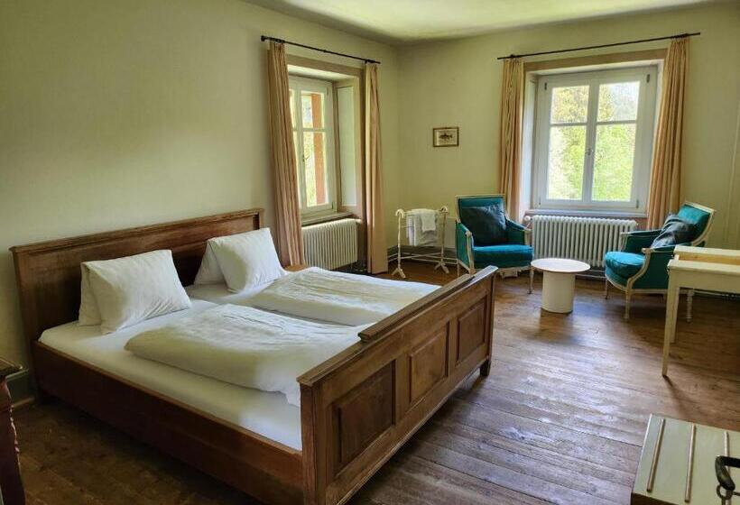 标准间, Gasthaus Crestasee