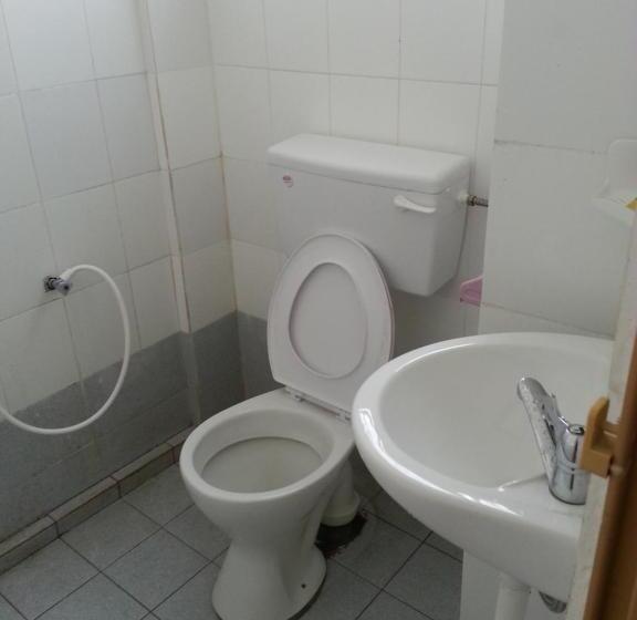 Семейный Номер, D Bj Motel
