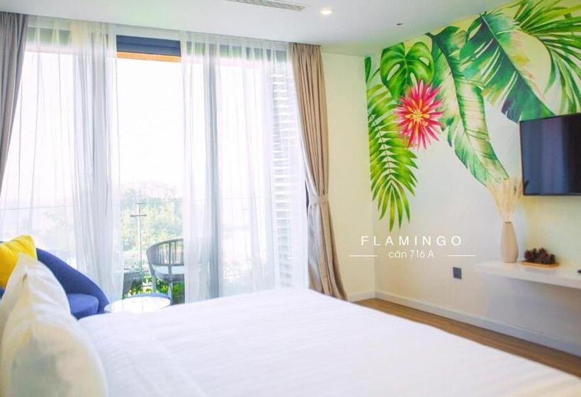 استودیو استاندارد با تخت کینگ, Flamingos Hải Tiến