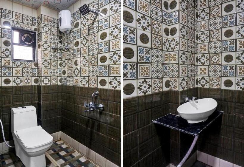 Трехместный Номер Классика, Oyo Hotel Krishna Residency