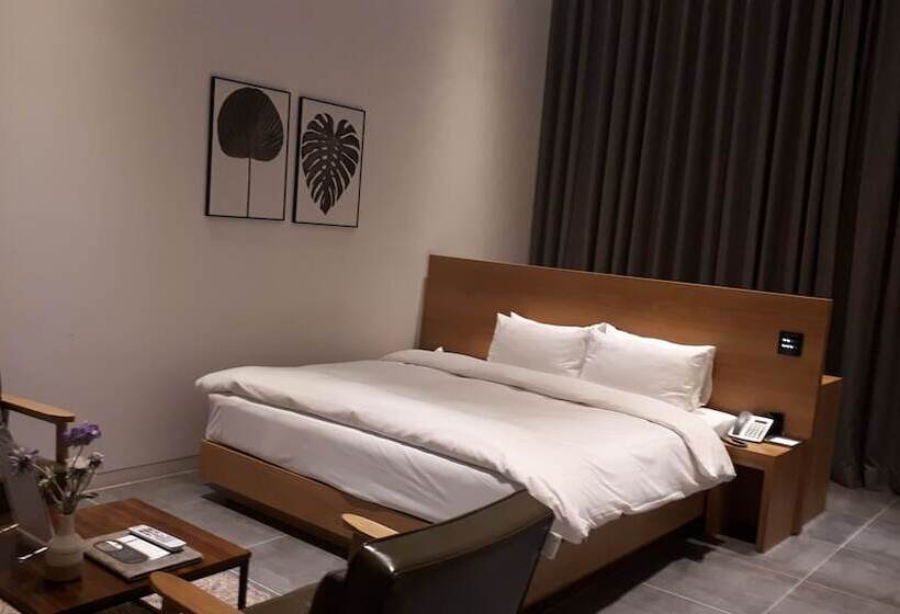 Номер Deluxe, Schweizer Dorf Cheonan