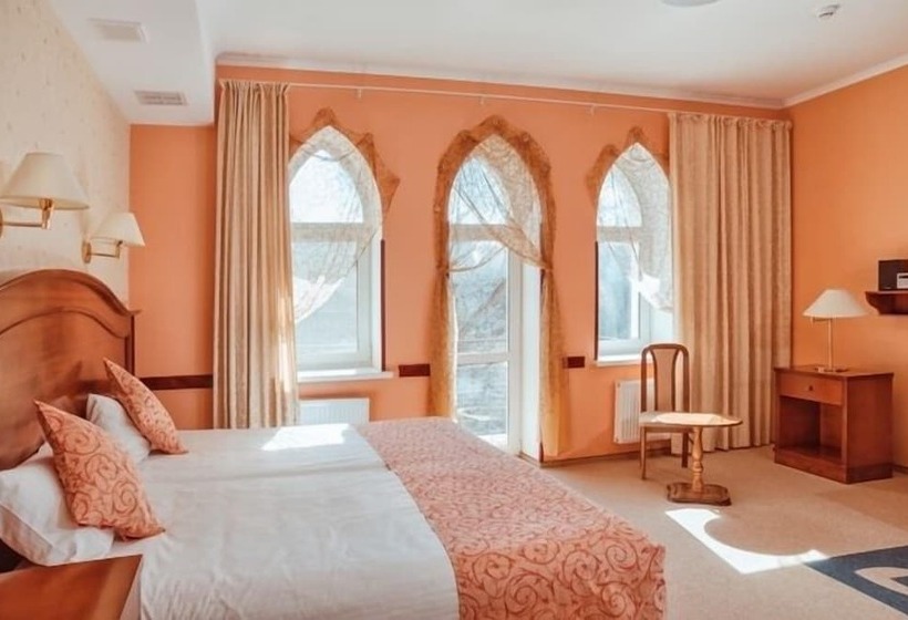 クラシックルーム, Premier Hotel Shafran