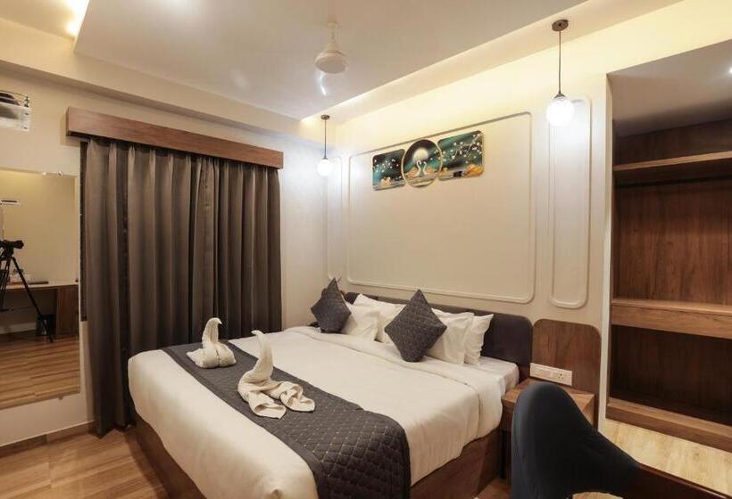 Quarto Deluxe, Shrigo Hotel Lake Metro