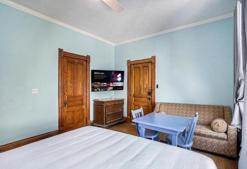 Апартаменты 1 Спальня с Видом, The Grand Inn Apartment Hotel 200