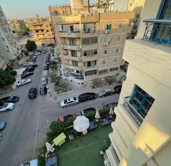 اتاق استاندارد سه نفره, El Mesaadya Hotel فندق المساعدية