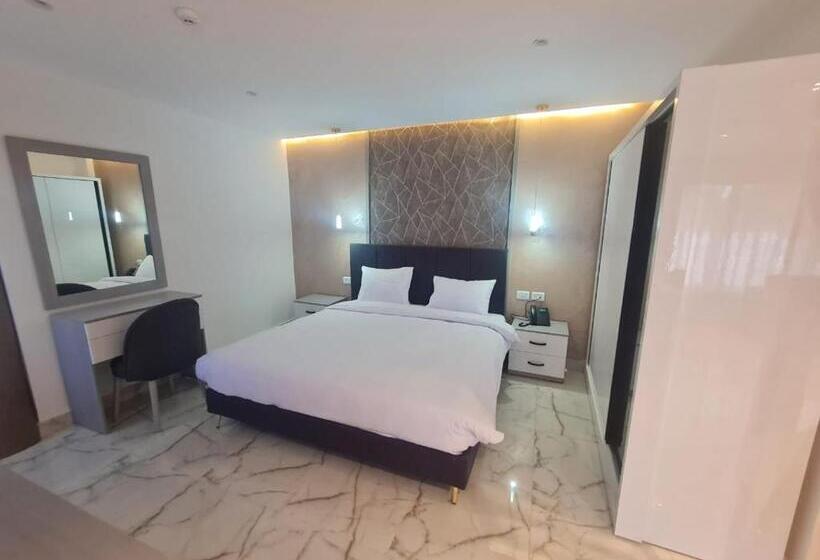 سوییت جونیور لوکس, El Mesaadya Hotel فندق المساعدية