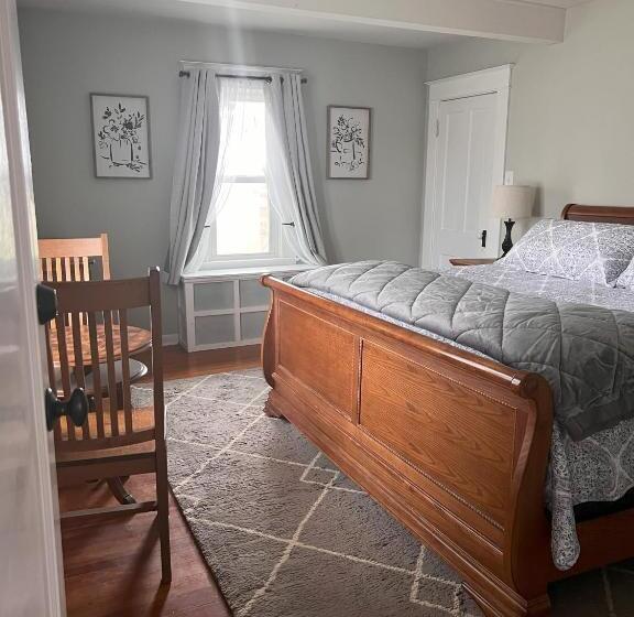 Номер Deluxe Кровать Кинг, Hudson House Bed And Breakfast