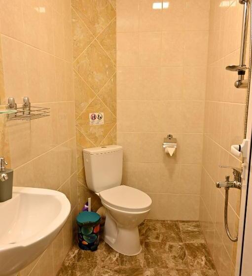 اتاق استاندارد با چشم‌انداز کوهستان, Coastalguest House