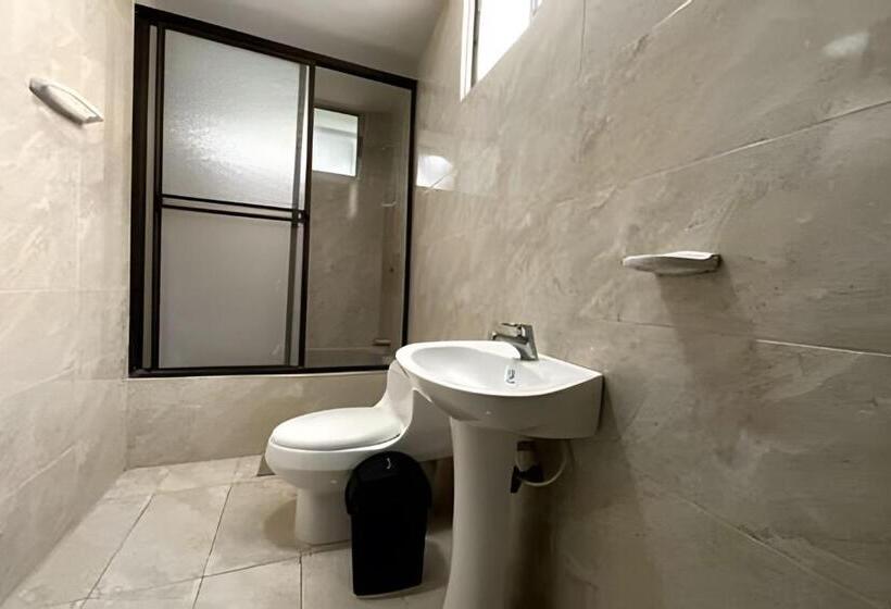 디럭스 스튜디오, Gl Hostal Habitacion Familiar