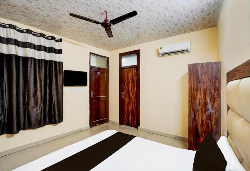 Номер Стандарт, Oyo 82482 Hotel Welcome