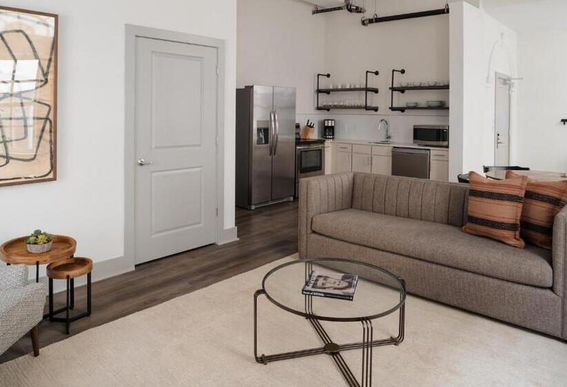 스탠다드 스튜디오, Kasa Capitol Hill Downtown Nashville
