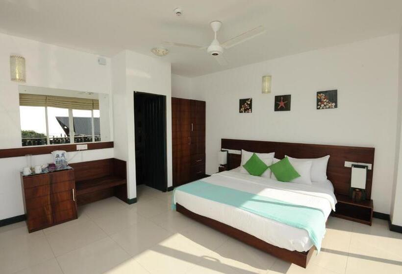 豪华海景房带阳台, Saprin Beach Resort