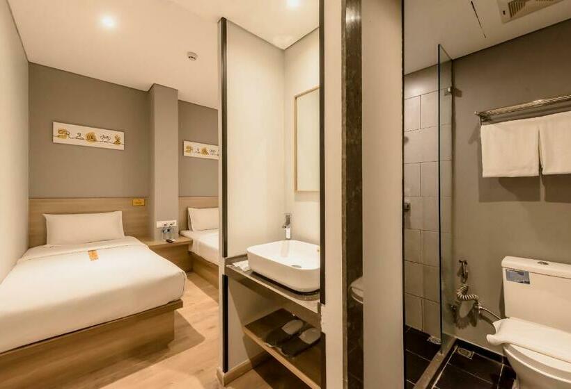 غرفة قياسية, Yellow Bee Tanah Abang