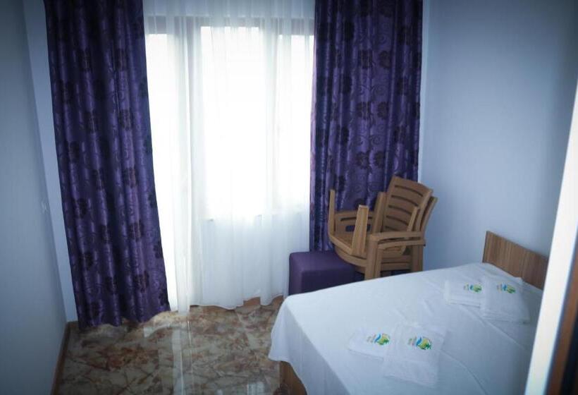 Полулюкс с Балконом, Prestige Beach