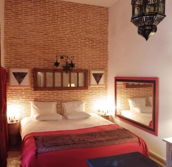 اتاق سوپریور با تخت بزرگ, Les Bains De Fez Tara