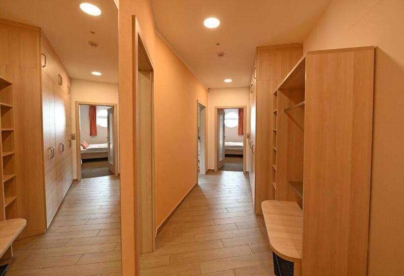 Апартаменты 1 Спальня с Террасой, Jirinka