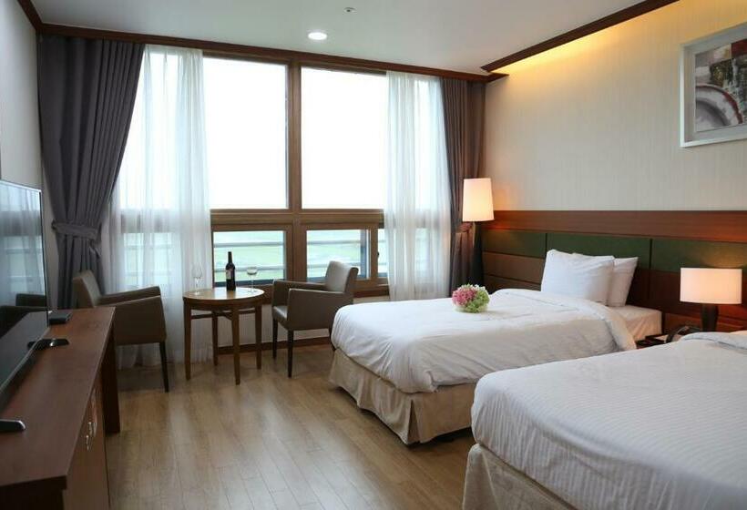 Номер Стандарт, Sacheon Grand Tourist