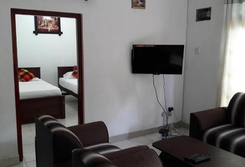 Апартаменты 1 Спальня Нижний Этаж, Sholay Villa