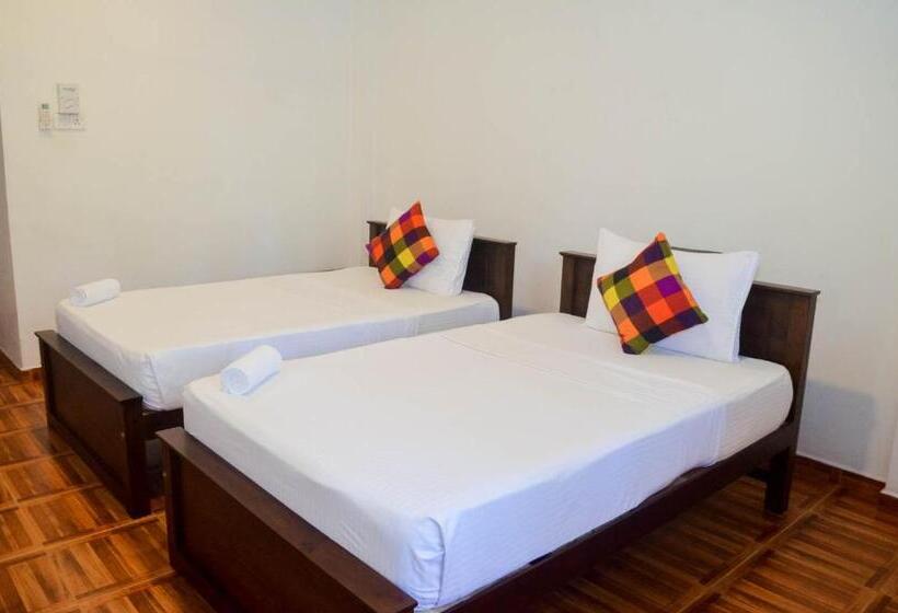 Family Suite, Sholay Villa