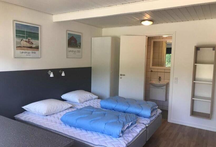 Номер Стандарт с Террасой, Lønstrup Egelunds Motel