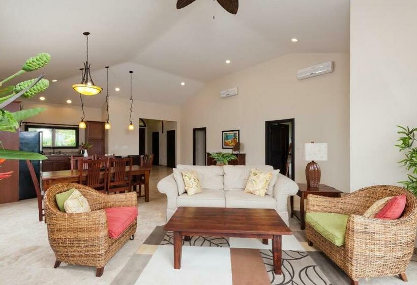 Вилла 2 Спальни, Red Frog Beach Island Resort