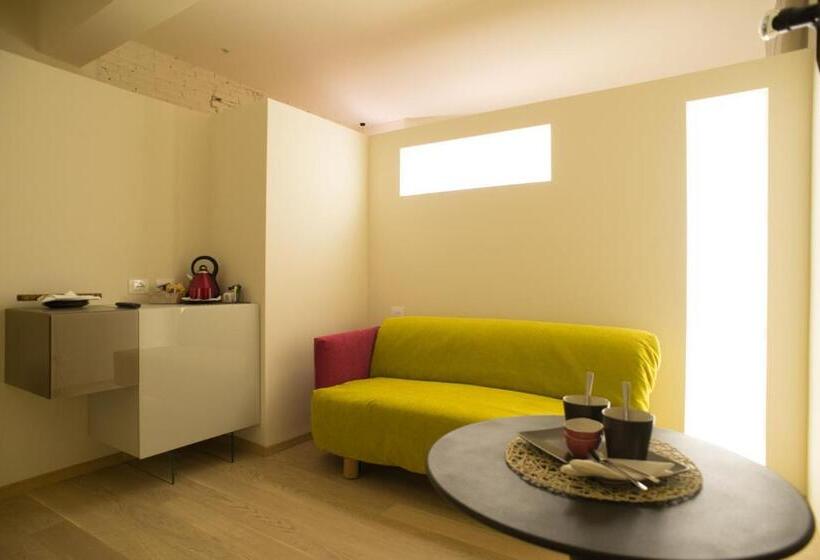 آپارتمان 1 خوابه بدون آشپزخانه, Verona Design
