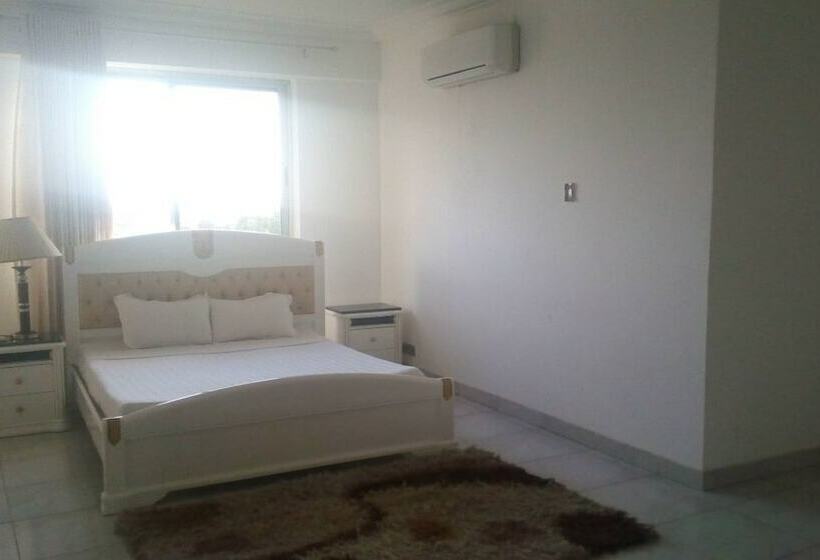Апартаменты 3 Спальни, Dream Court Apartment