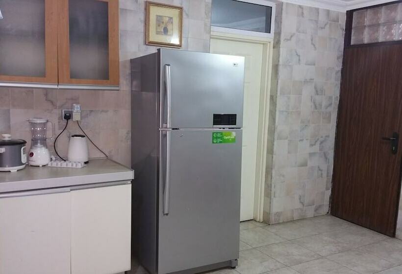 Апартаменты 3 Спальни, Dream Court Apartment