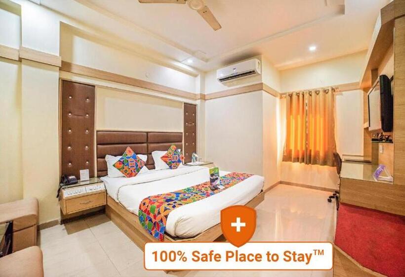 Трехместный Президентский, Fabhotel Santoor Geeta Bhawan Square