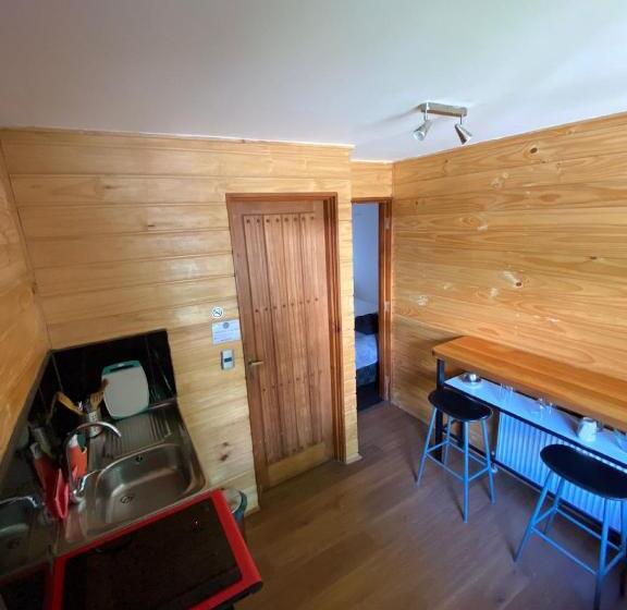 Standard Stúdió Szoba, French Andes Apart Hostel