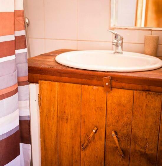Номер Стандарт, Hostal Lackuntur