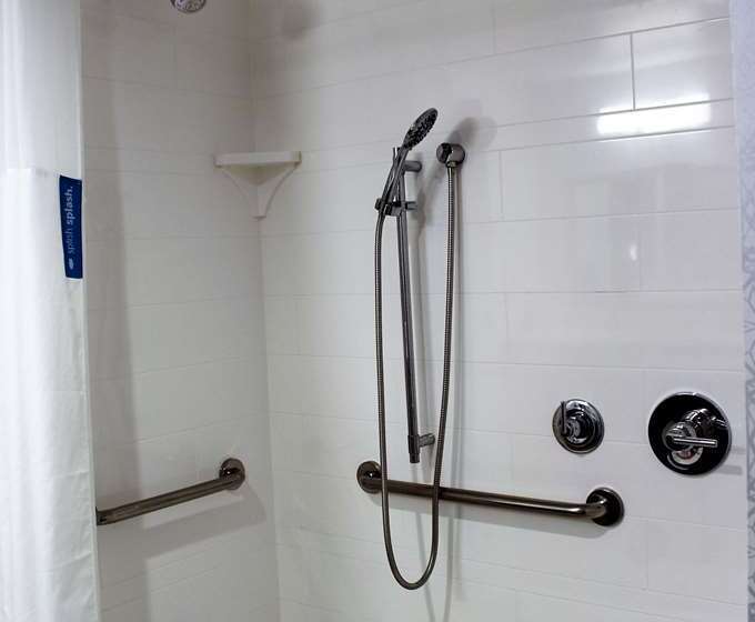 Номер Стандарт Адаптированный для Инвалидов, Hampton Inn Miami   Airport East, Fl