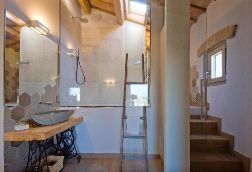 Полулюкс, Tabano Ristorante Casolare
