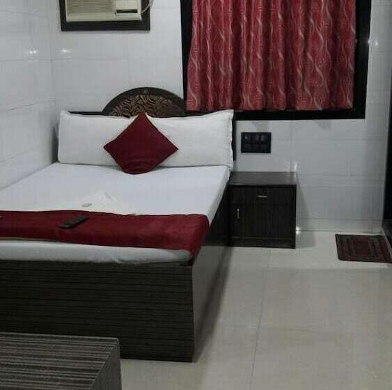 غرفة ديلوكس, Central Guest House