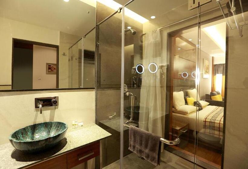 带阳台的豪华间, Nahar Retreat & Spa