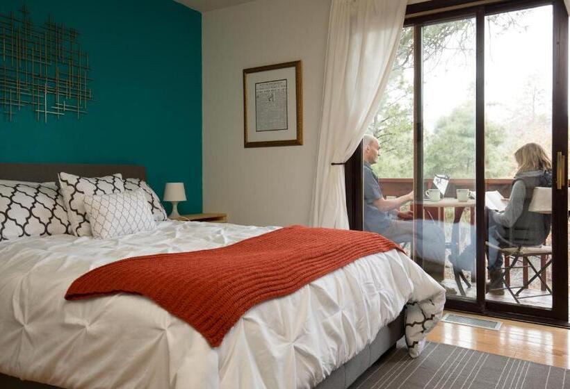 Номер Стандарт с Балконом, Pueblo Canyon Inn