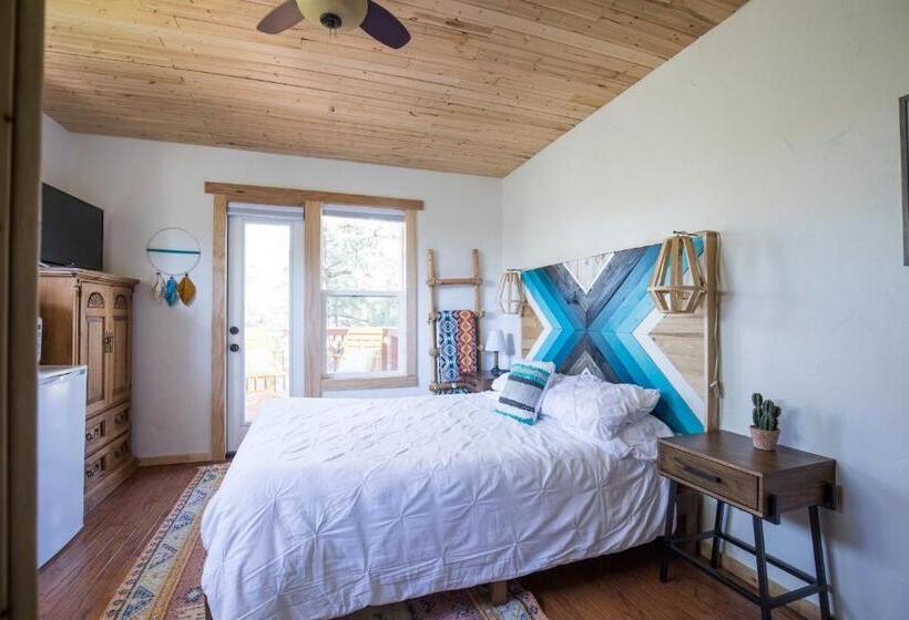 اتاق لوکس با بالکن, Pueblo Canyon Inn