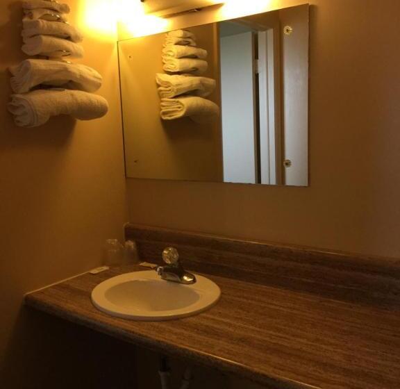 Студия Deluxe, Deluxe Inn