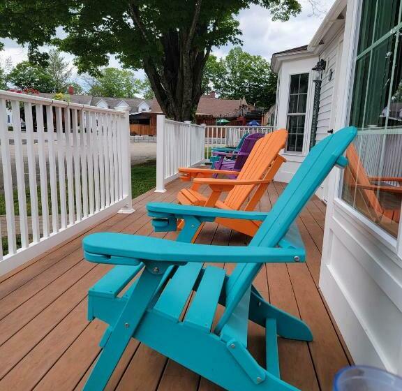 Family Suite, New England Inn & Lodge
