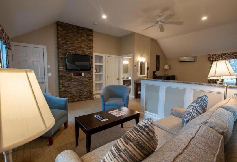 سوییت, New England Inn & Lodge