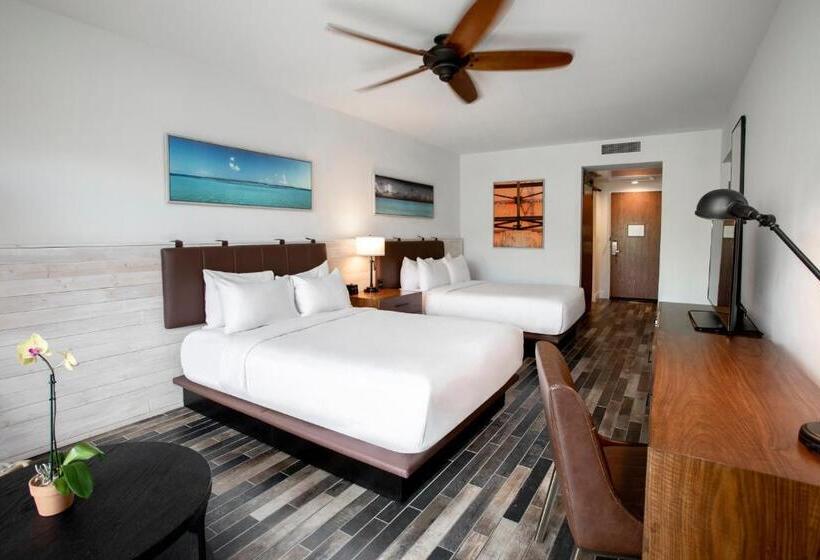 חדר סטנדרט מותאם לאדם עם מוגבלויות, The Perry Hotel & Marina Key West