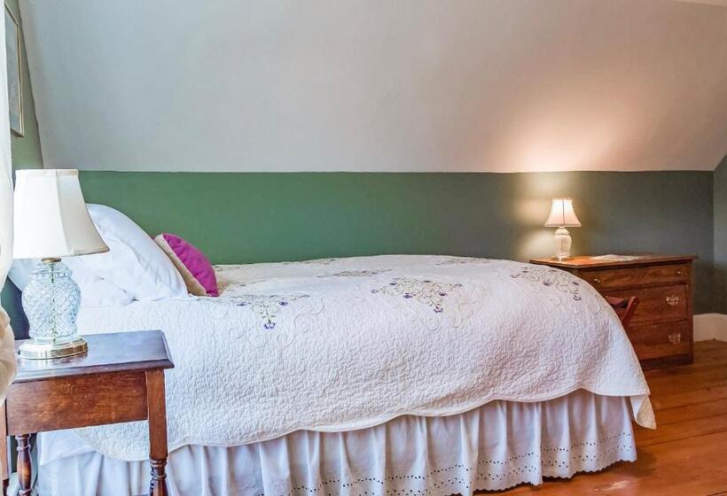 Номер Стандарт, Woodbridge Inn Bed & Breakfast
