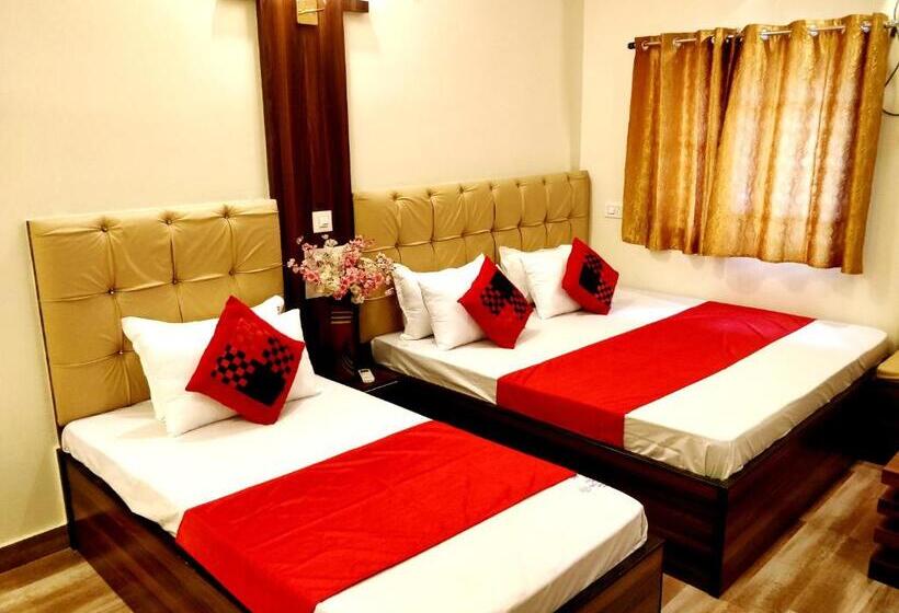 Quarto Triplo Superior, City